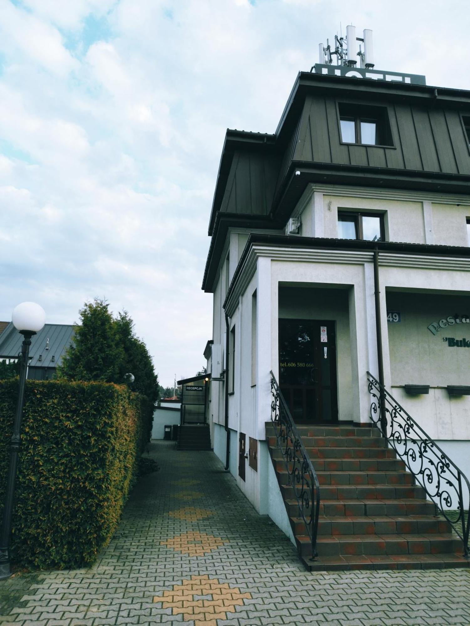 Hotel Bukowiec Legionowo Exterior foto